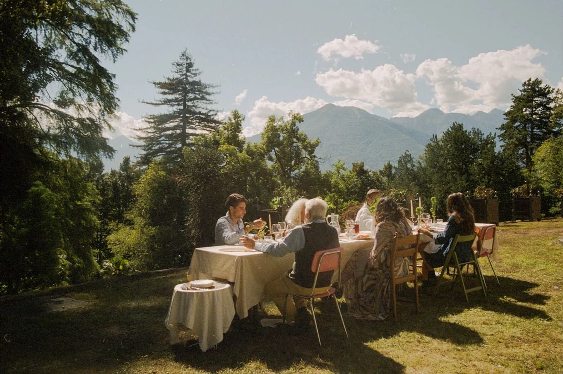 Коллекция аксессуаров Alessi для обедов на свежем воздухе