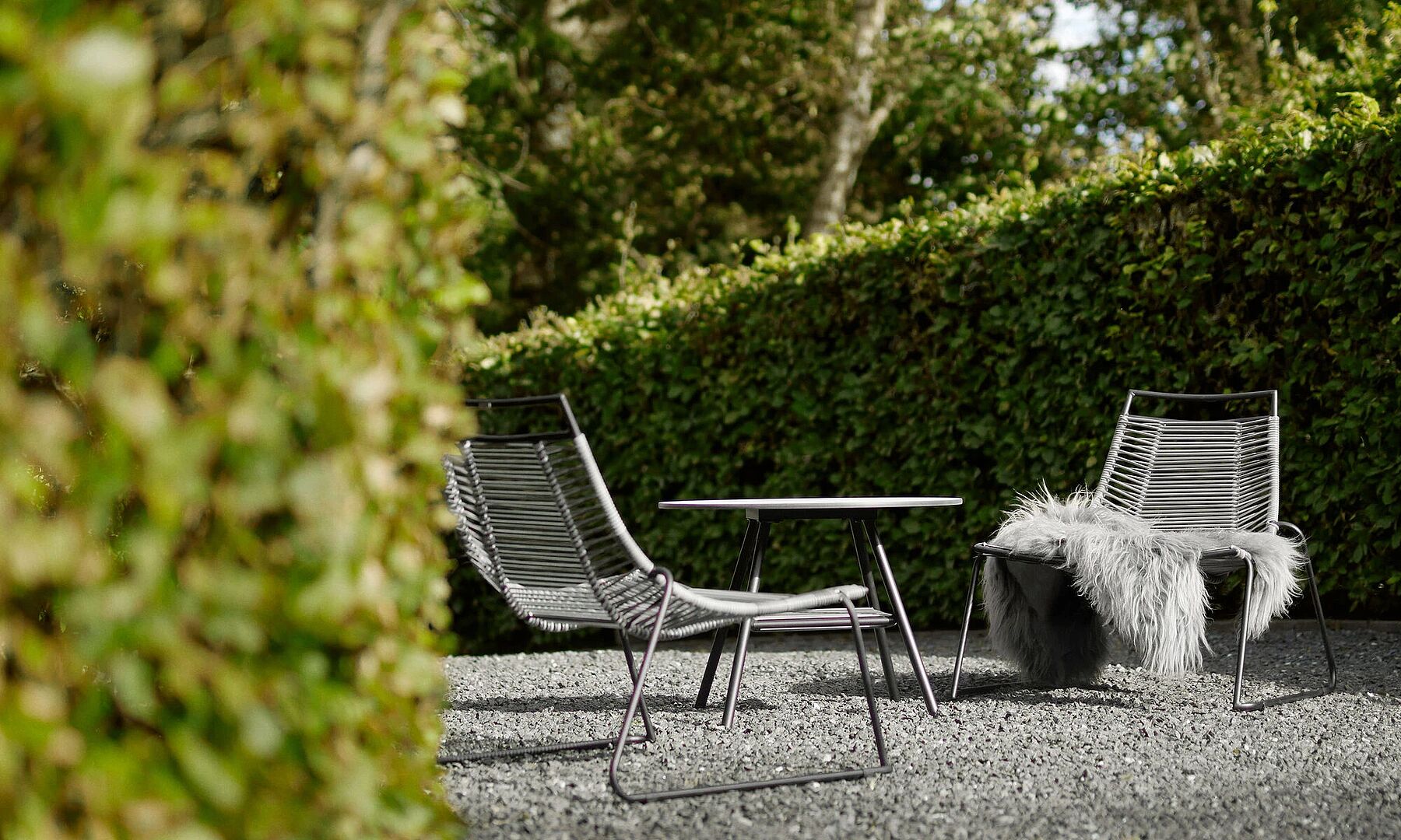 Мебель и аксессуары для сада: 14 дизайнерских предметов