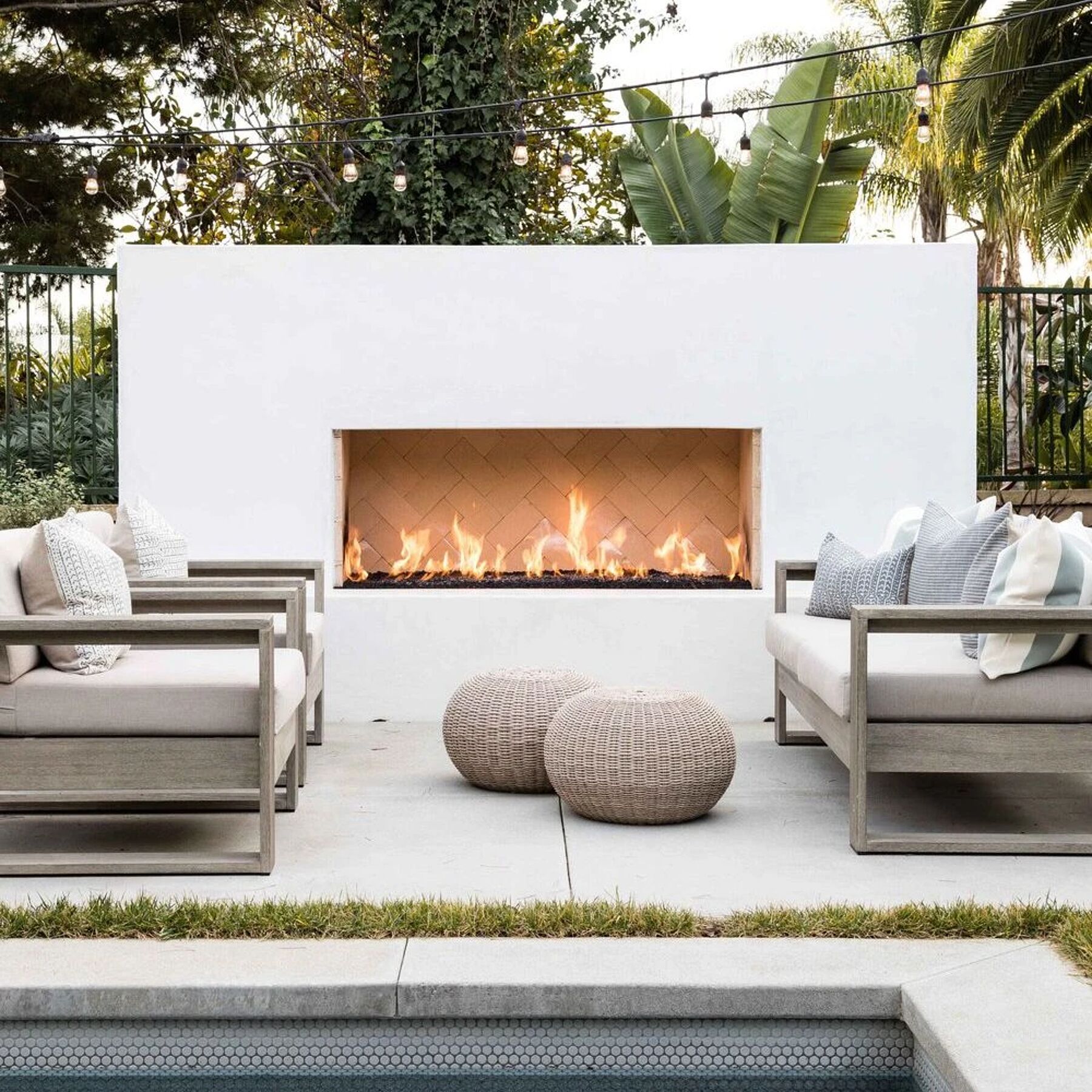 Как обустроить зону отдыха во дворе: 5 вариантов