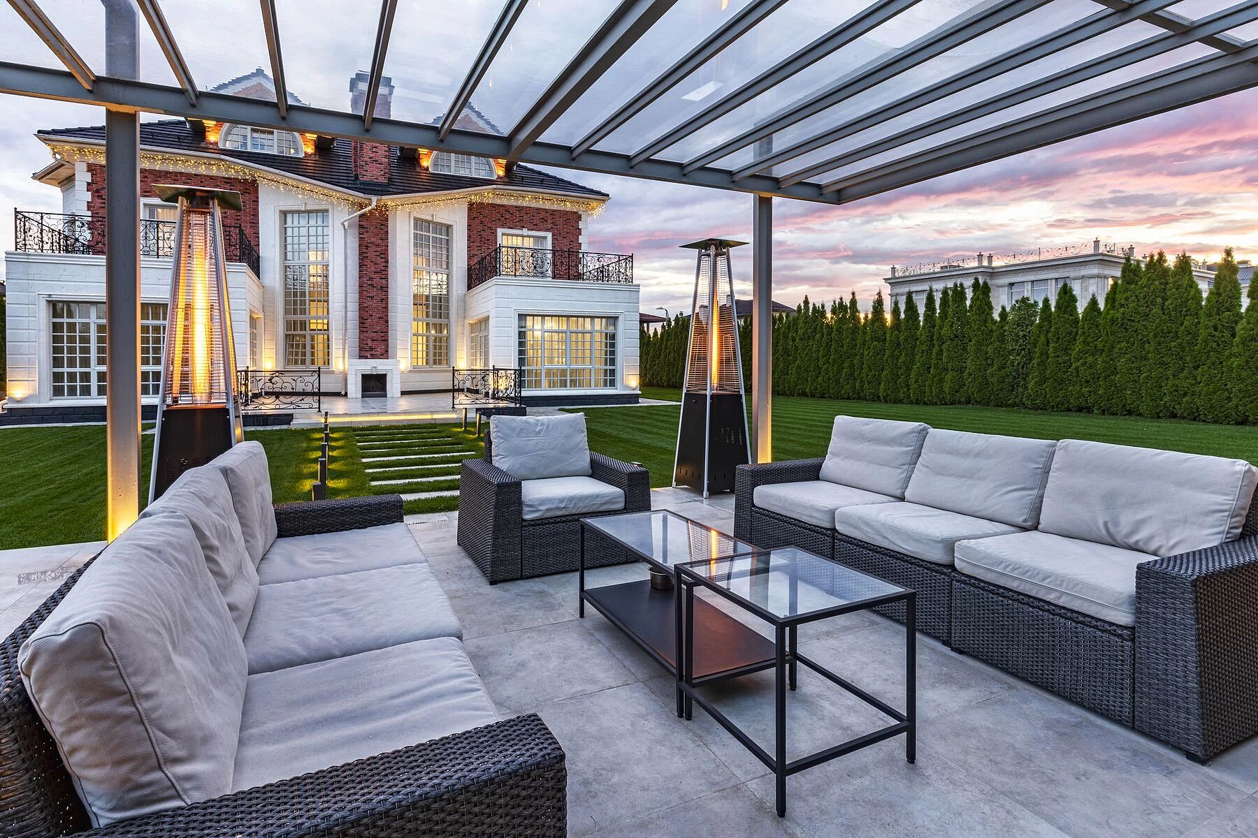 Купить дом мечты: 5 вариантов с террасами