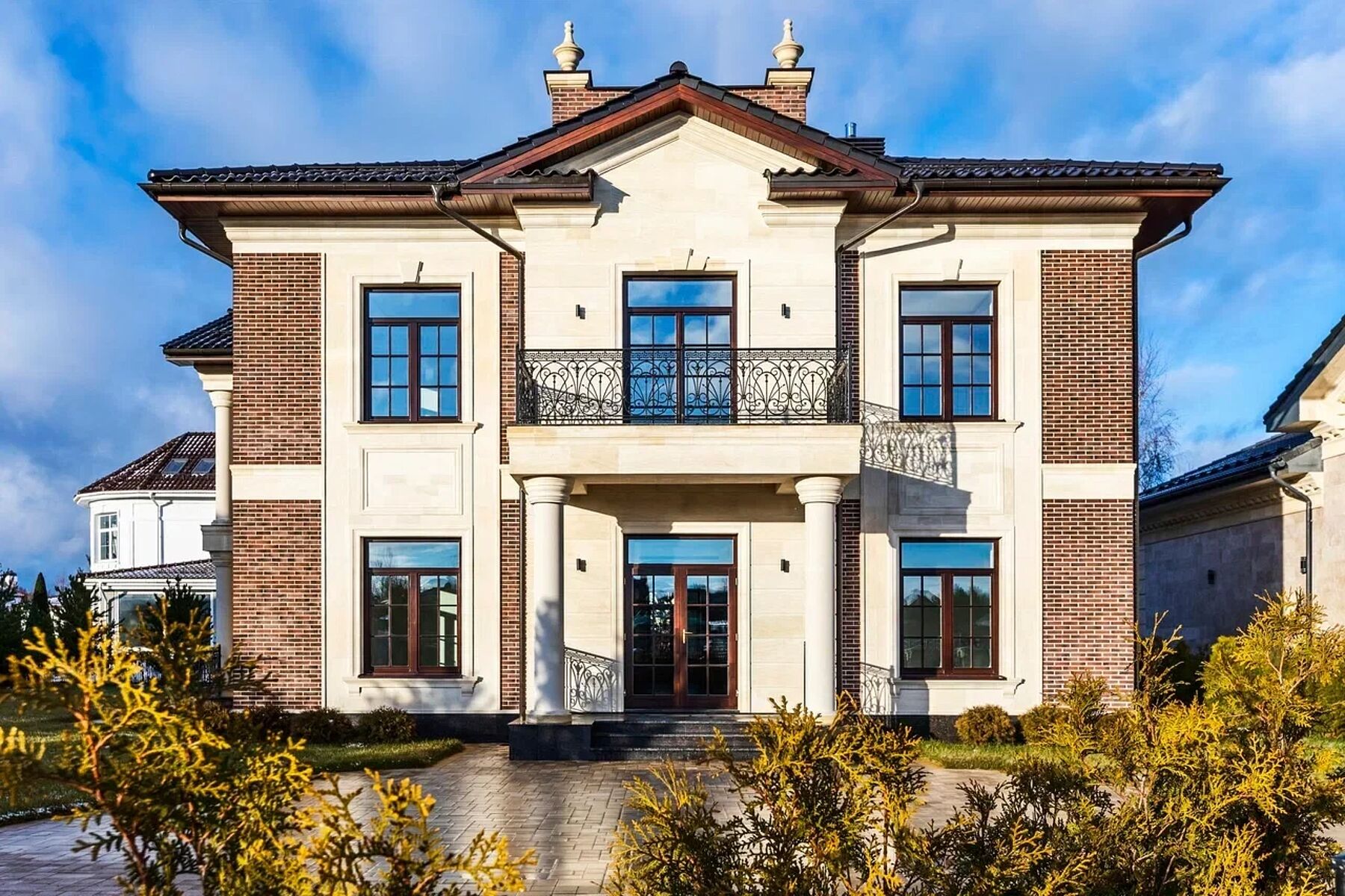 Дизайн-проект дома под ключ в элитном посёлке Монтевиль от ателье интерьерного дизайна Дарьи Кручининой