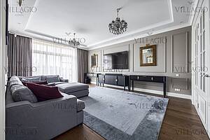 Интерьер (фото с лого)