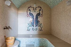 Особняк со spa-зоной и полукруглыми комнатами