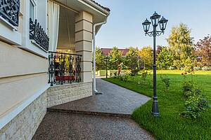 Особняк со spa-зоной и полукруглыми комнатами