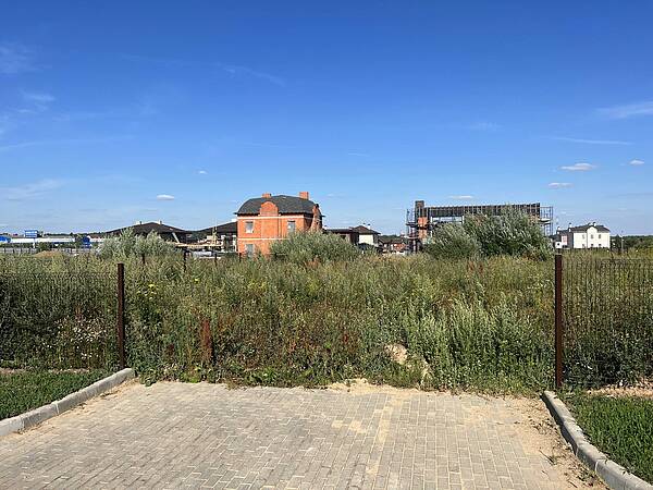 Земельный участок