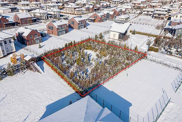 Участок на Покровском бульваре