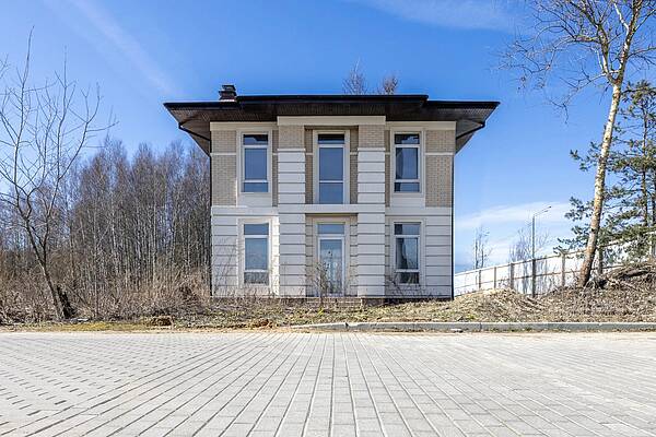 Дом в КП "Валенсия"