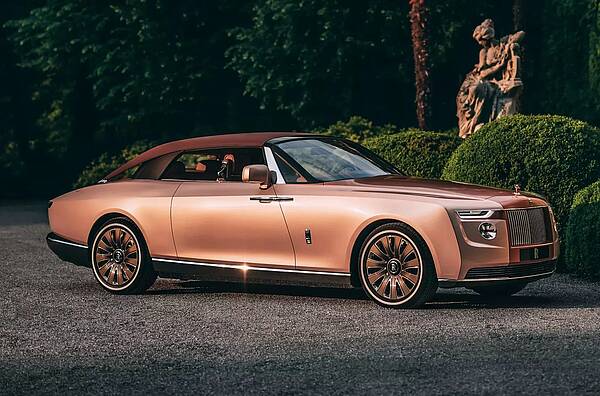 Как выглядит эксклюзивный Rolls-Royce Boat Tail 