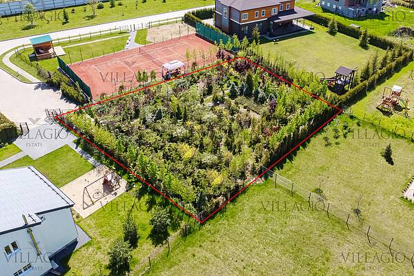 Участок на Покровском бульваре