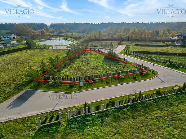 Земельный участок ИЖС в КП "Эмеральд Вилладж "