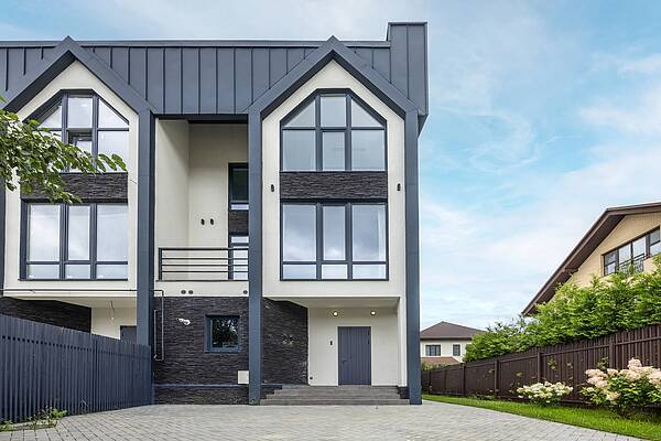 Таунхаус с дизайнерским ремонтом и мебелью