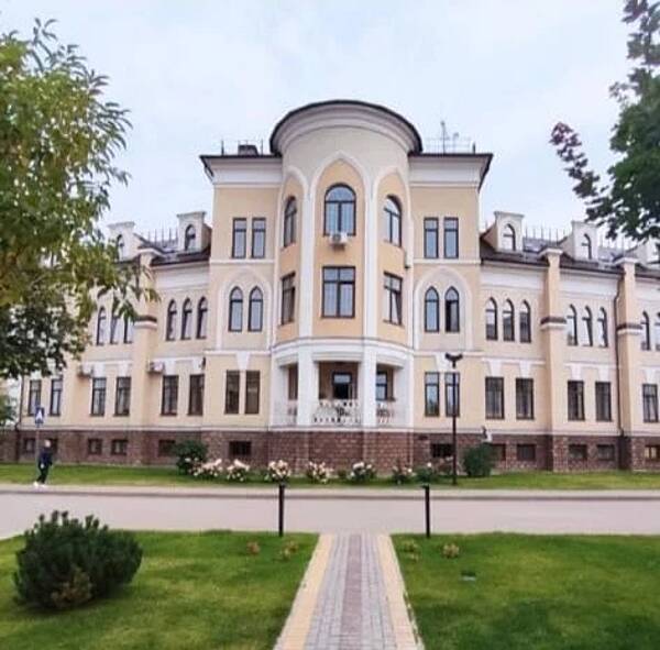 Студия в аренду под коммерческую деятельность или жилье в элитном поселке Парк Авеню