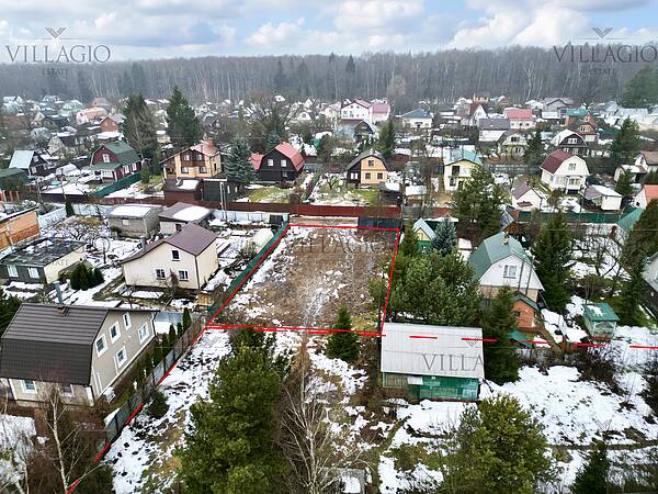 Земельный  участок   в   стародачном   СНТ