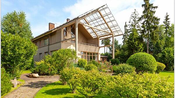 Современный дом с русской баней