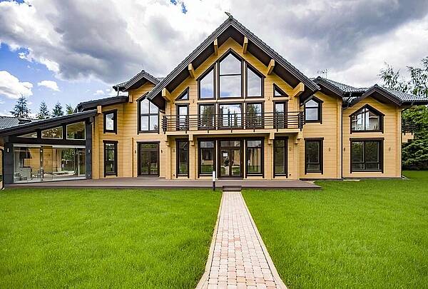 Дом из клееного бруса