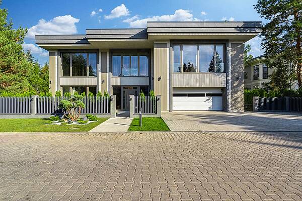 Современный дом в Николино