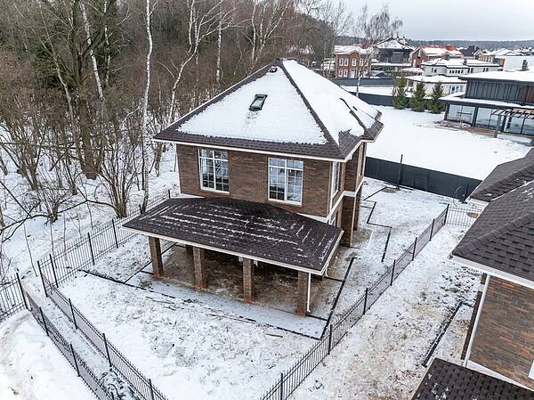 Новый дом на прилесном участке