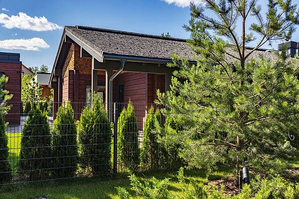 Дом из клееного бруса в современном стиле