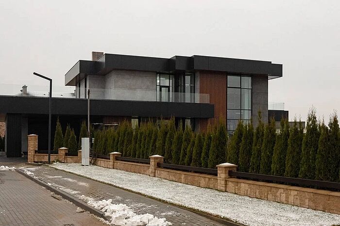 Современный новый дом под отделку