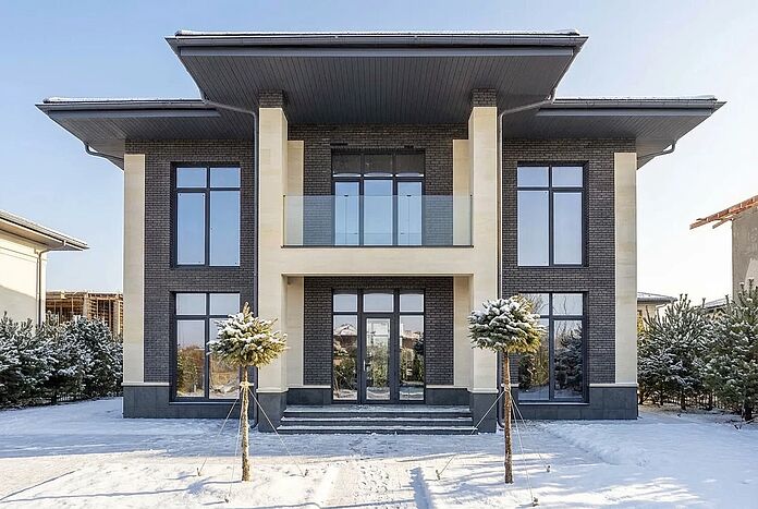 Современный дом Мини Римини в новом квартале Миллениум парк 