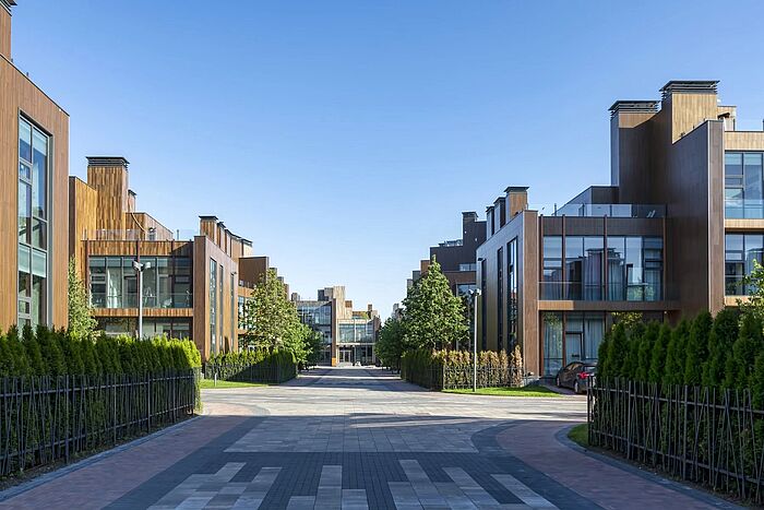 Таунхаус под отделку с террасой на крыше