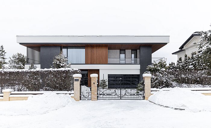 Новый дом "под ключ" у канала