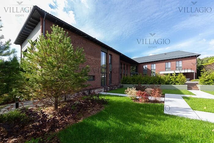 Двухэтажный современный дом под ключ