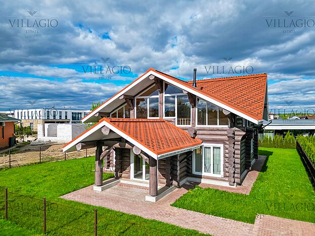 Дом из сибирского кедра