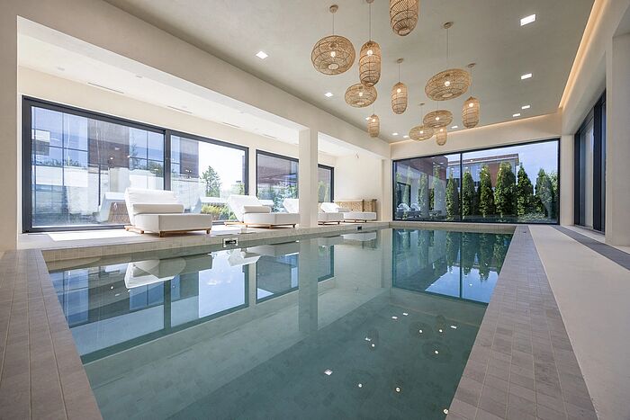 Современный дом в полностью готовой части посёлка